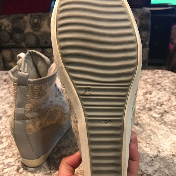 Heeled sneakers - Picture 3 of 4